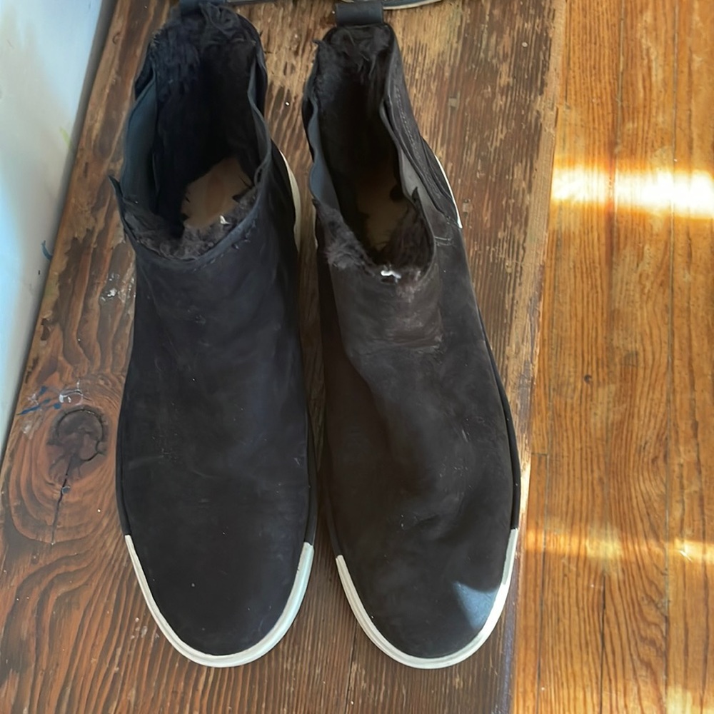J/slides Shearling Sneaker Boots - Picture 3 of 6